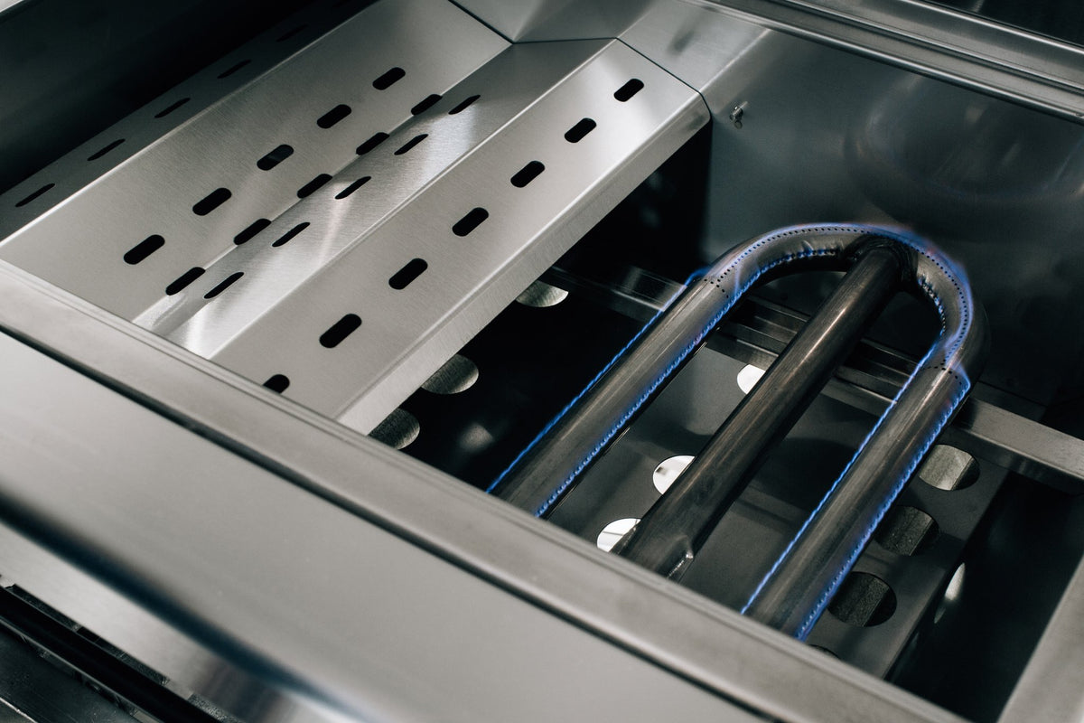 Summerset Resort 30-Inch 2-Burner Built-In Gas Grill – lit burner