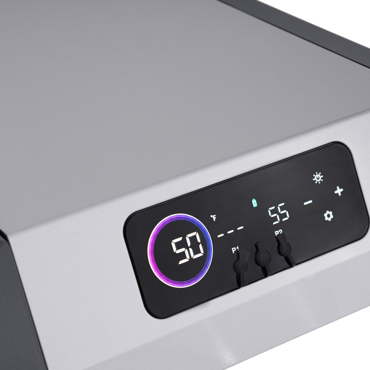 Monument Grills Eminence 405 gas grill, LED touch display