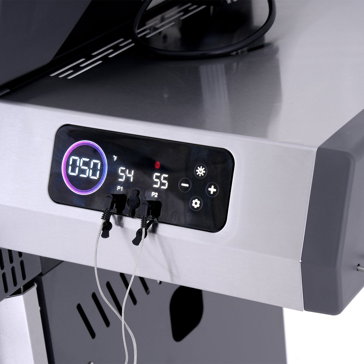 Monument Grills Eminence 605 gas grill, LED display with two meat probes