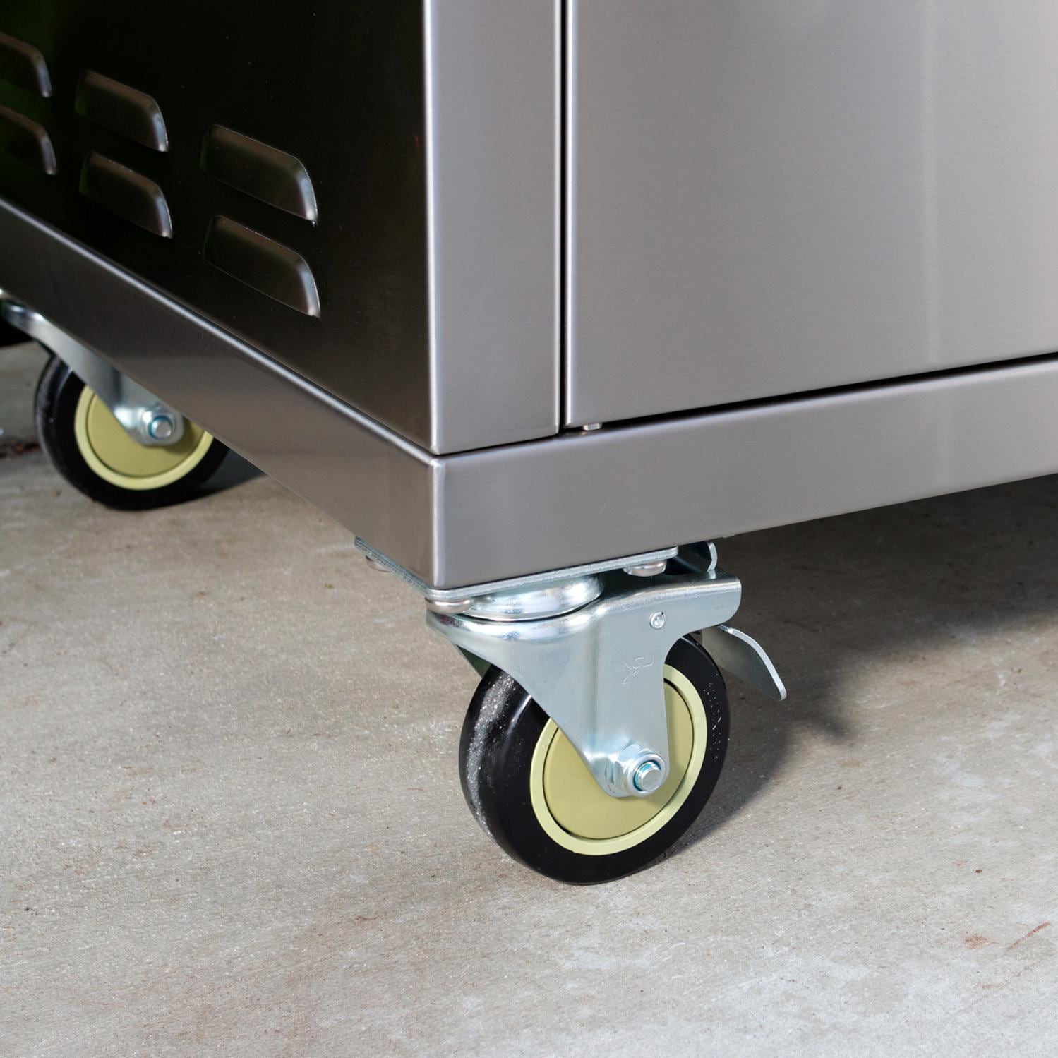 Heavy-duty locking caster on the Bull Angus grill cart