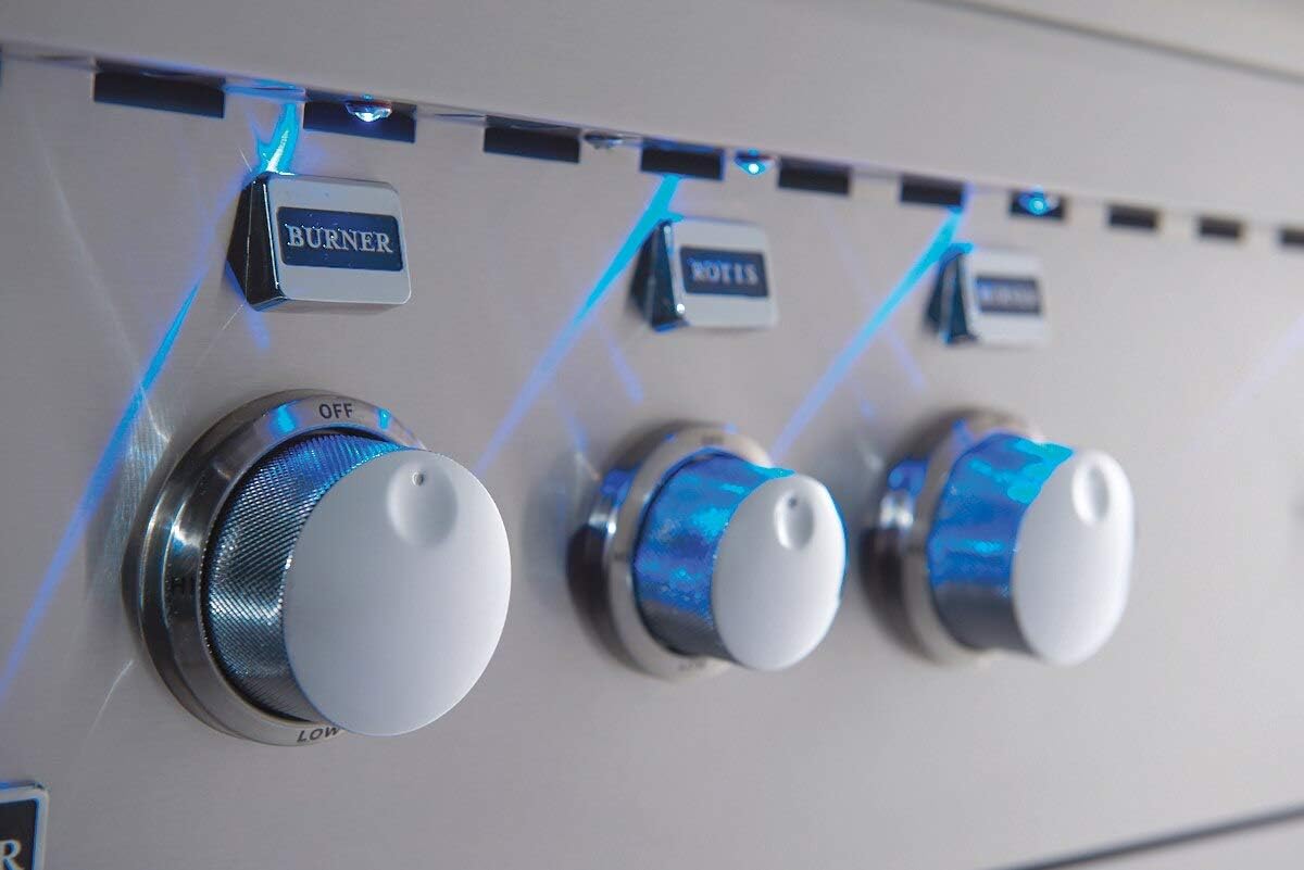 Illuminated control knobs on the Broilmaster G-Series Elite gas grill