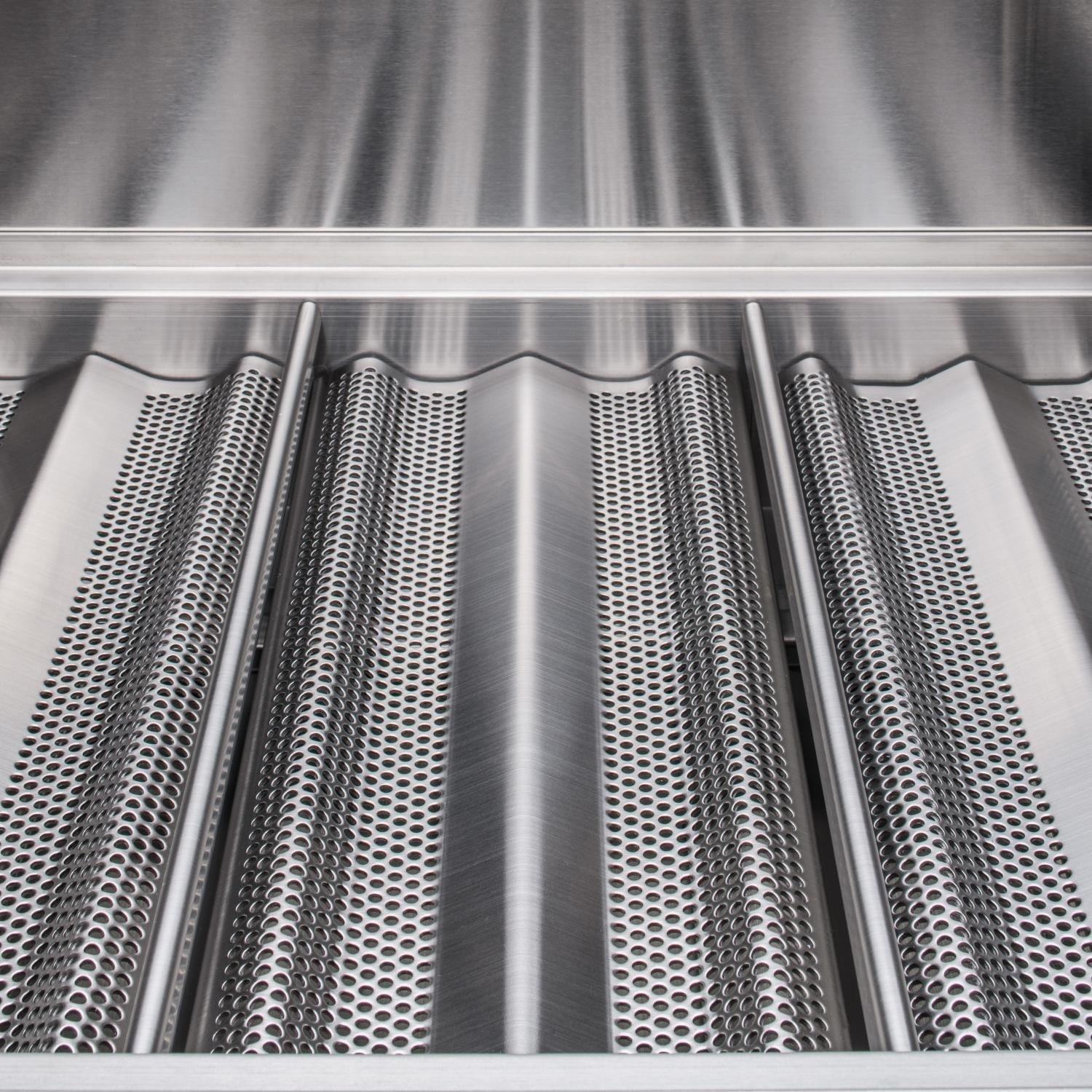 Stainless steel flame-stabilizing grids inside the Blaze Professional LUX grill