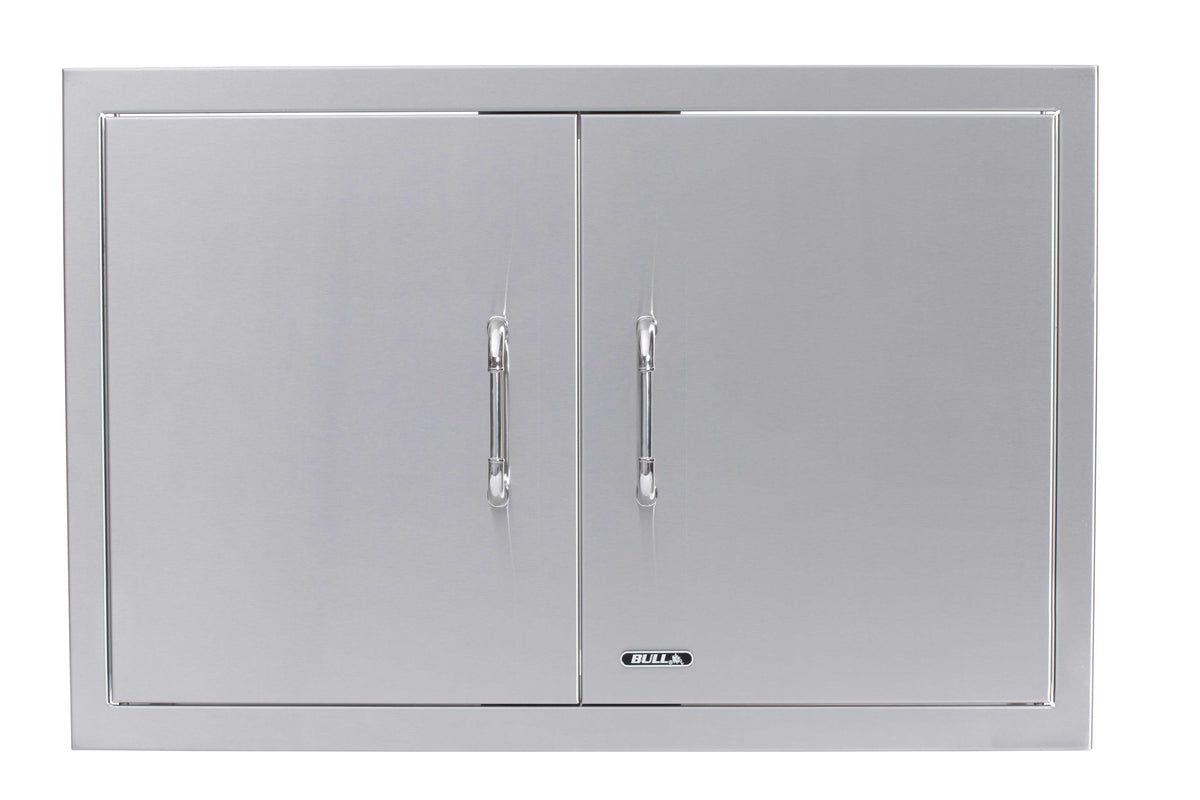 Bull 30-inch double access door with reveal, angled view