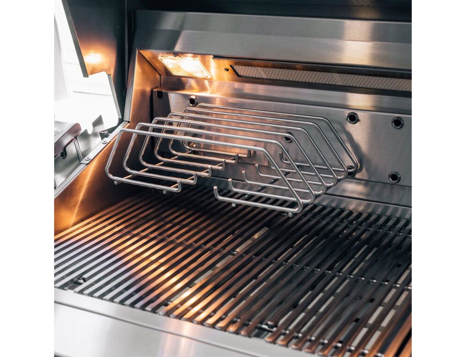Summerset Quest grill cooking grates, warming racks and interior halogen lights