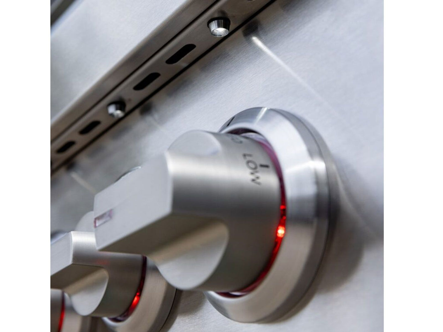 Heat-zone separators inside a Summerset Sizzler Pro gas grill