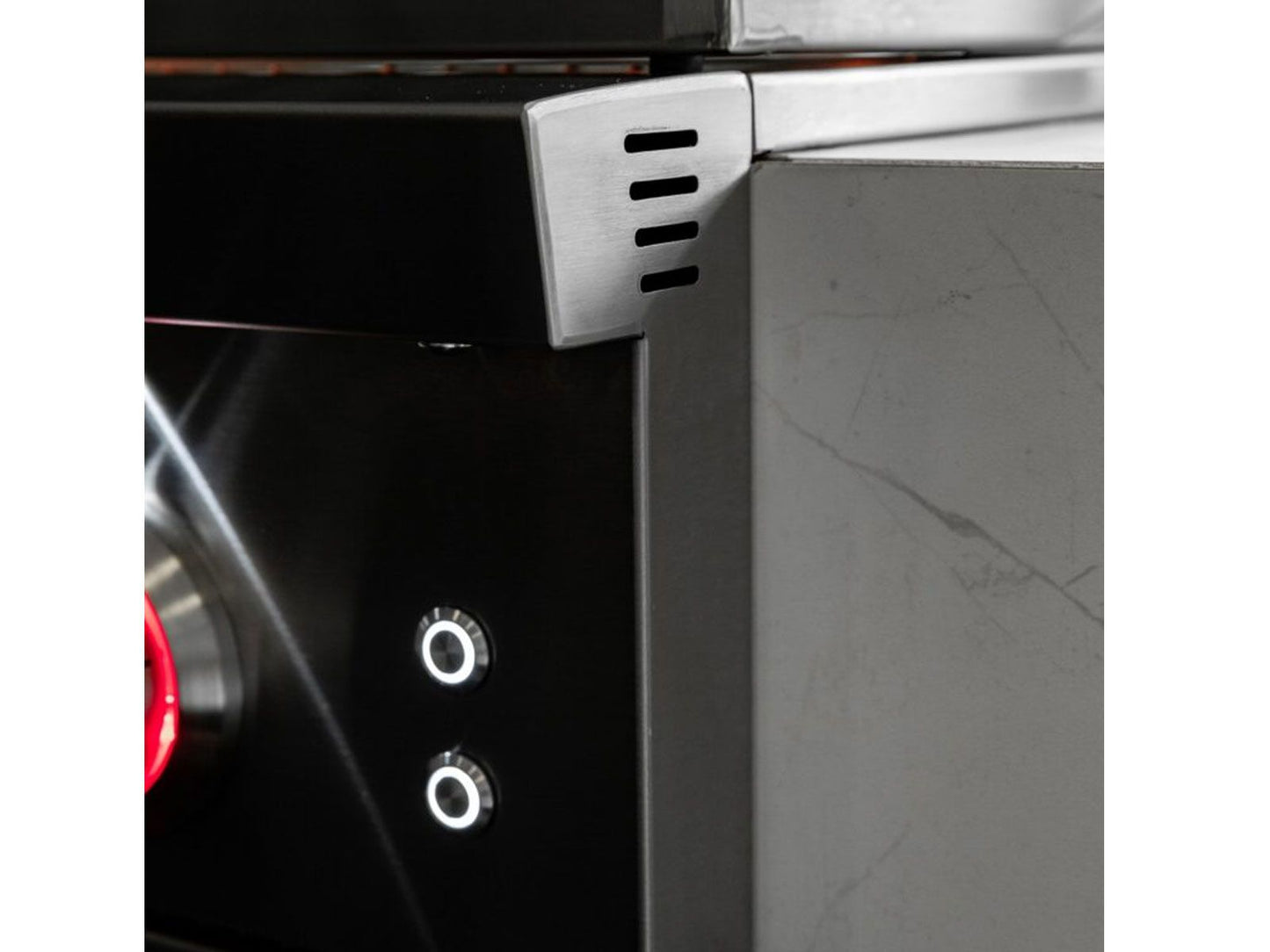 Interior halogen grill lights in a Summerset Sizzler Pro gas grill