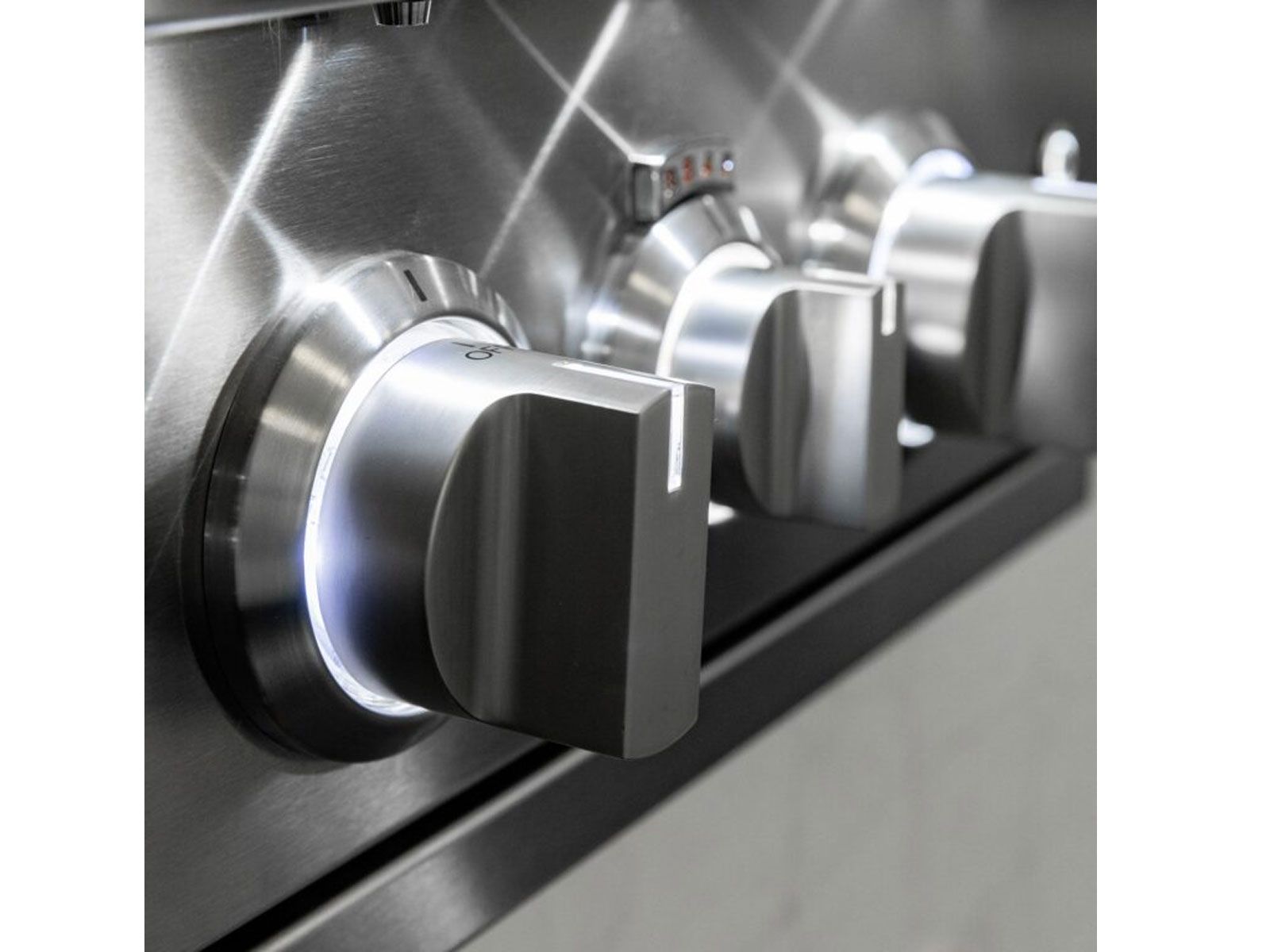 Rear infrared burner in a Summerset Sizzler Pro gas grill